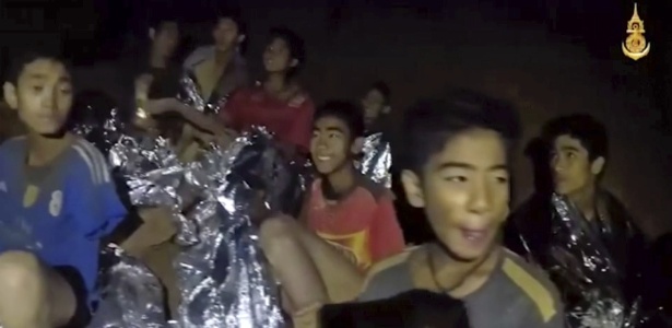 Meninos presos dentro de uma caverna na Tailândia 12 meninos presos dentro de uma caverna na tailandia 1530705378480 615x300