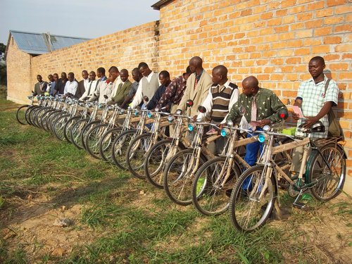 Evangelismo de bicicleta no Congo