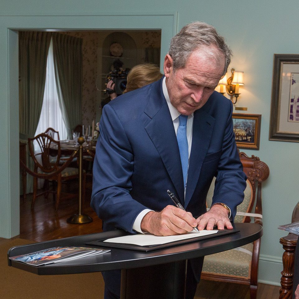 Ex Presidente George W. Bush IMG 9152 960x960