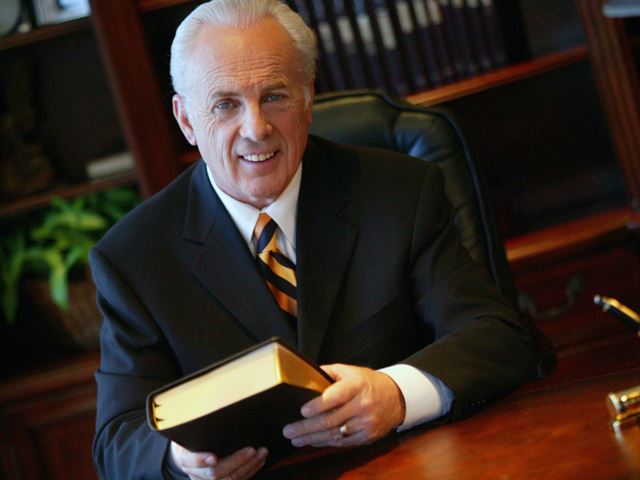 John MacArthur 