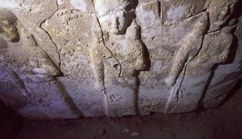 Palácio do rei Senaqueribe é descoberto nas ruínas do túmulo de Jonas, destruído pelo ISIS Palácio do rei Senaqueribe é descoberto nas ruínas do túmulo de Jonas e1491100468288