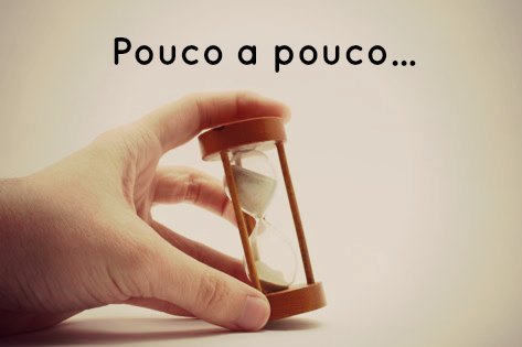 Progressivamente Pouco a pouco