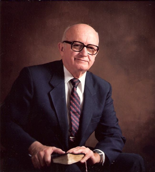 William MacDonald