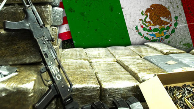 Droga apreendida aos carteis da droga no México drogamexicobandera21