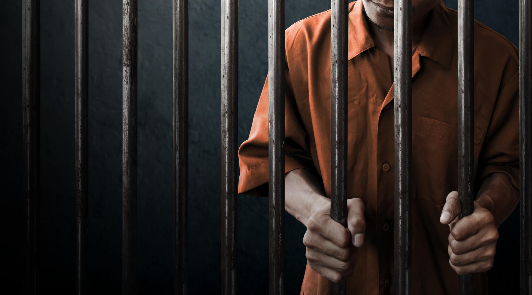 Muitos crentes têm sido perseguidos e presos na China, mas os seus algozes não sabem que lhes prestam enorme favor prisonerChristianChina