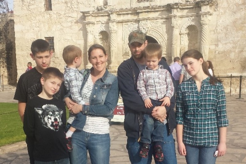 Aaron e Melissa Klein com os filhos Aaron e Melissa Klein com os filhos