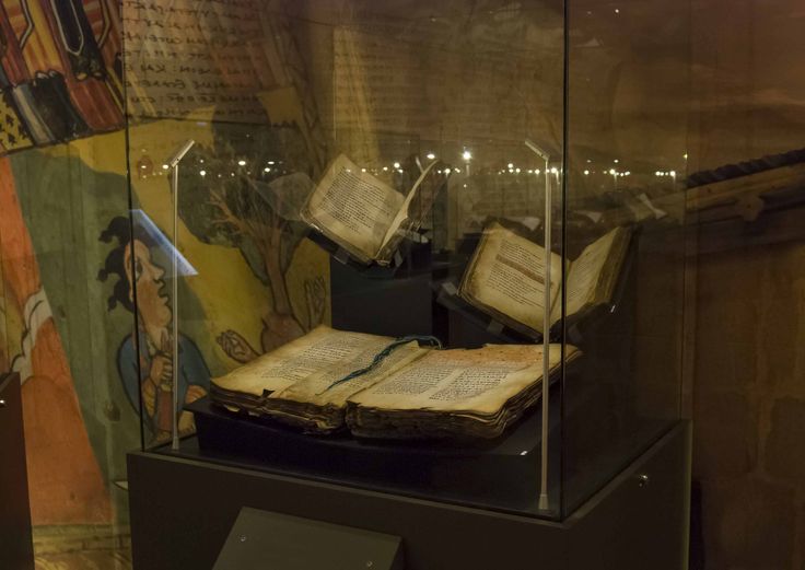 Bíblias antigas - Exposição no Museu Terras da Bíblia