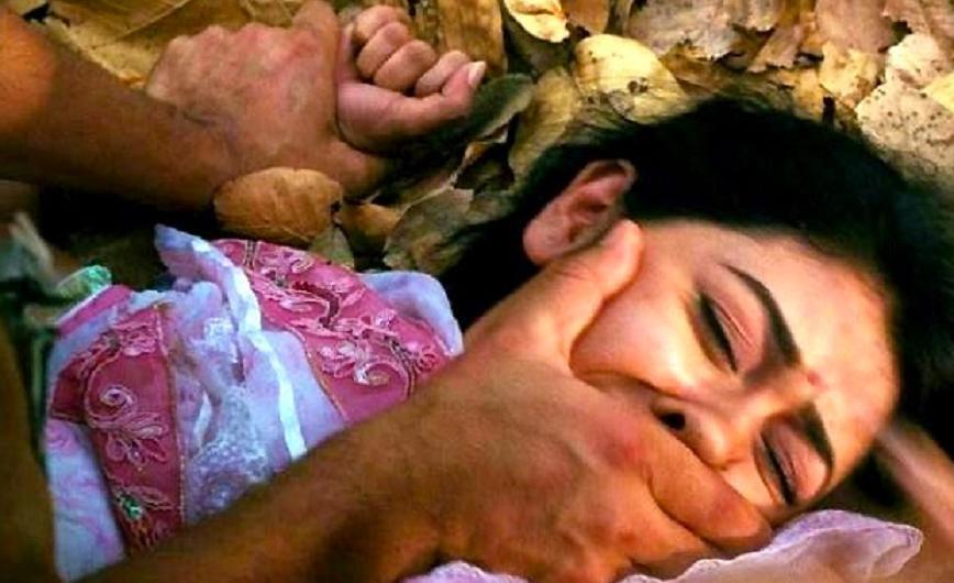 Violação de mulher Yazidi por seguidores do Estado Islâmico Violação de mulher Yazidi por seguidores do Estado Islâmico