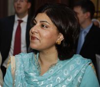 Baronesa Sayeeda Hussain Warsi 