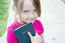 Criança com a Bíblia biblia_criancas_.jpg