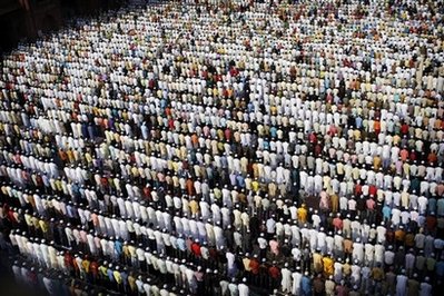 landmark-study-nearly-1-in-4-people-is-muslim.jpg