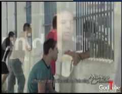 Muitos presos convertem-se em Penitenci&aacute;ria Argentina