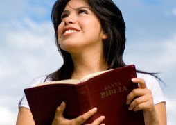 rapariga_biblia.jpg