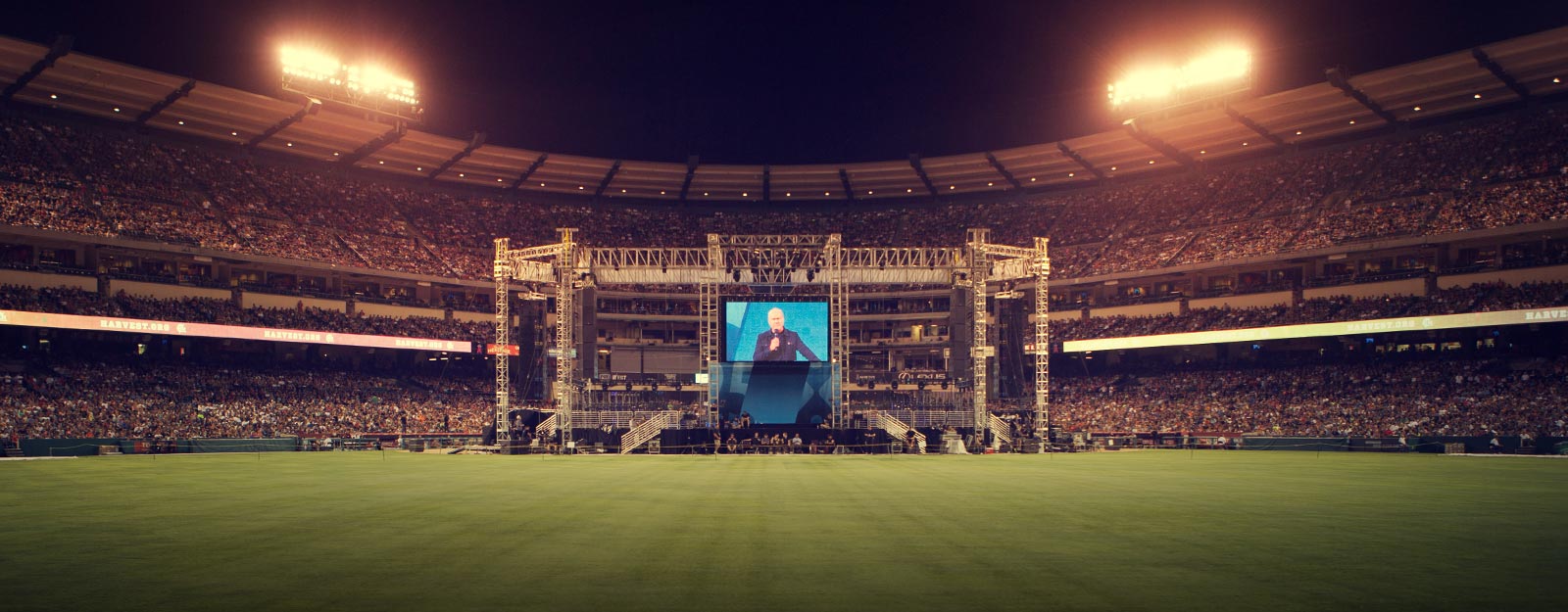 Estádio onde decorreu a ação evangelística