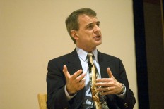 William Lane Craig afirma que é possível usar a razão para acreditar em Deus  