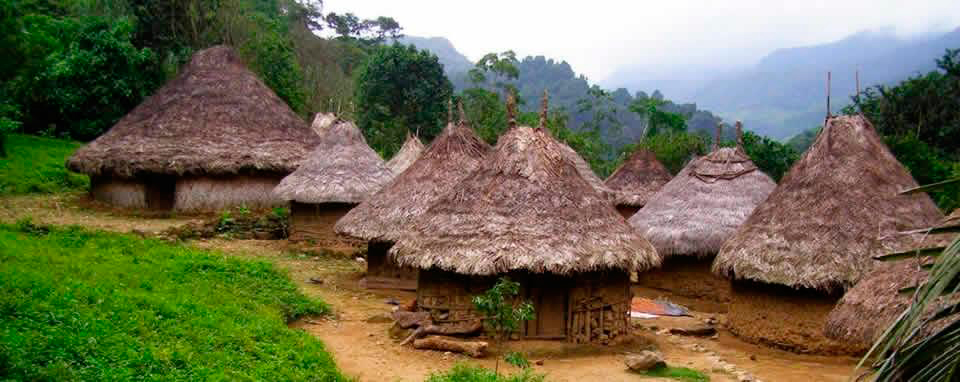 Povoação indígena na Colômbia viaje colombia ciudad perdida teyuna pueblo blog viajes tuareg